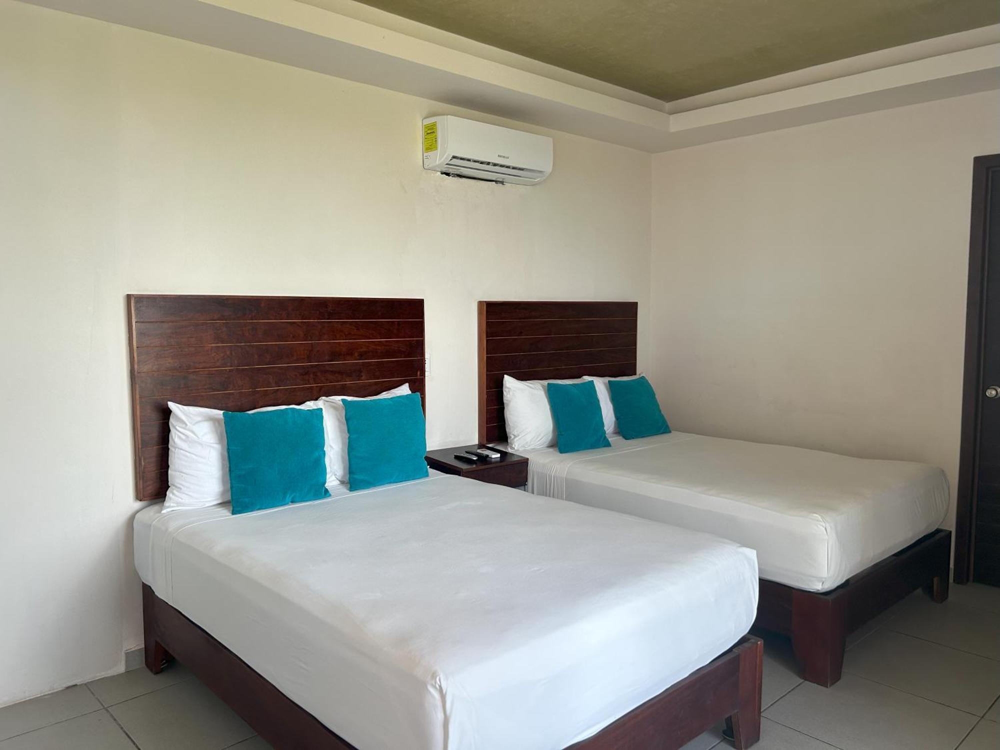 Aquastar Hotel & Apartments Mahahual Exterior foto